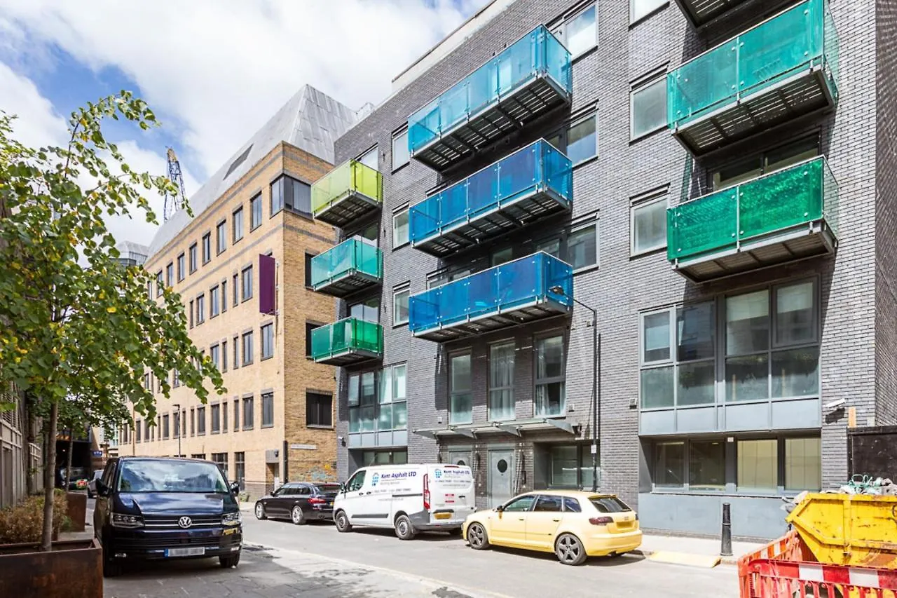 Chamber Street Apartment 5 London