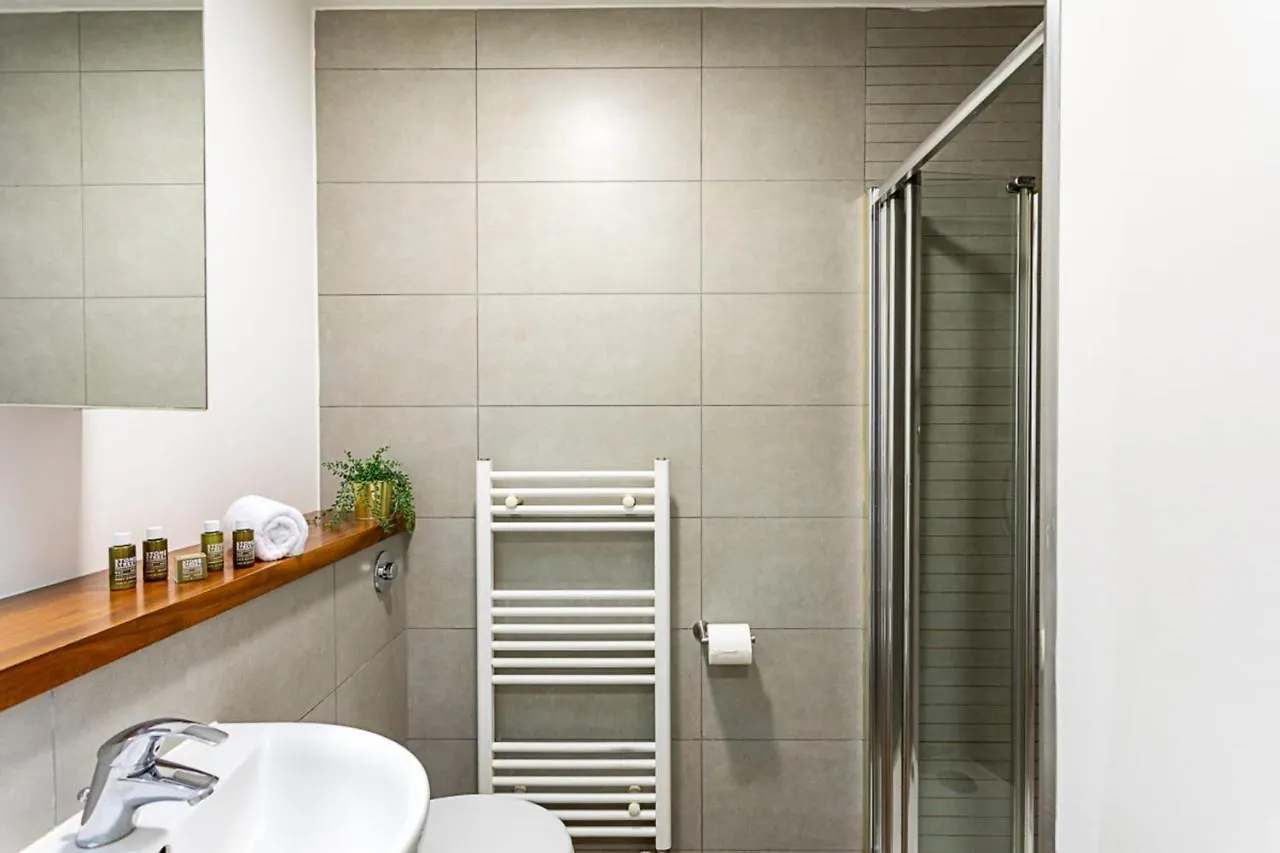 Chamber Street Apartment 5 London