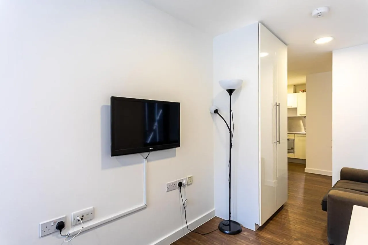 Chamber Street Apartment 5 London 0*,  United Kingdom