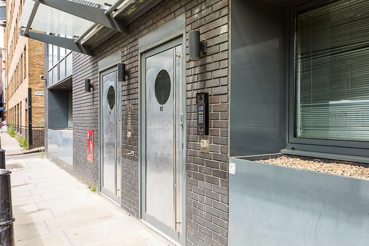 Chamber Street Apartment 5 London